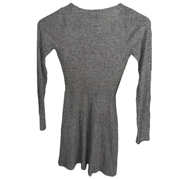 Hollister Caroline Gray Ribbed Deep V Faux Wrap Dress - Small - Picture 3 of 6
